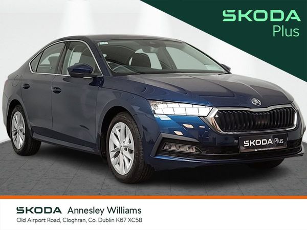 Skoda Octavia Saloon, Petrol, 2022, Blue