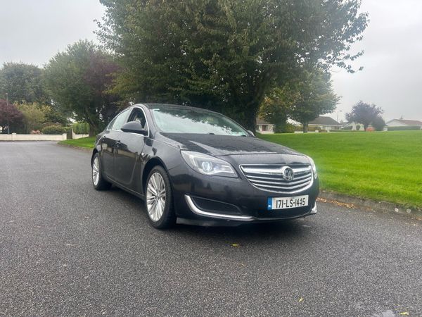 Vauxhall Insignia Hatchback, Diesel, 2017, Black