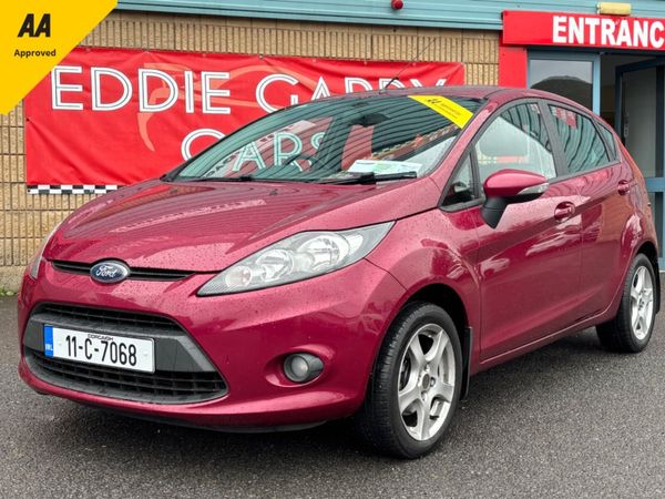Ford Fiesta Hatchback, Petrol, 2011, Red
