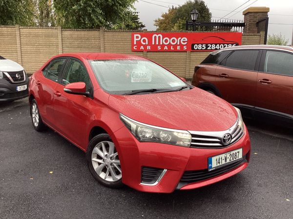 Toyota Corolla Saloon, Diesel, 2014, Red