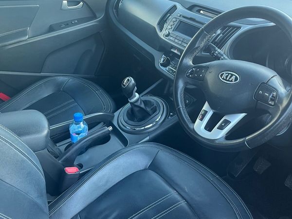 Kia Sportage SUV, Diesel, 2012, Silver