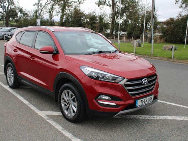 Hyundai Tucson SUV, Diesel, 2017, Red