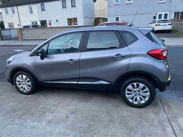 Renault Captur Hatchback, Diesel, 2016, Grey