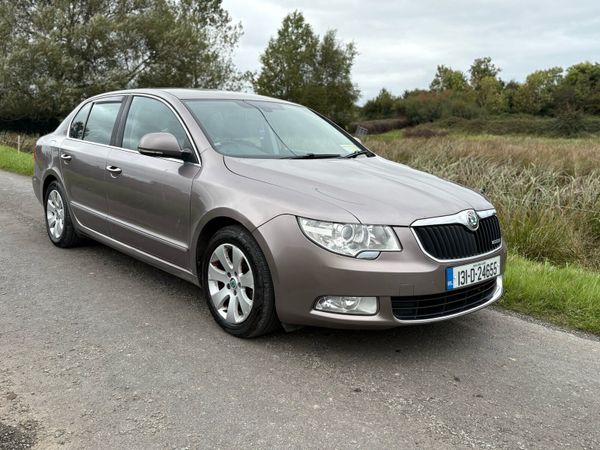 Skoda Superb Saloon, Diesel, 2013, Purple