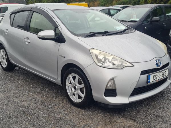 Toyota Aqua Hatchback, Petrol Hybrid, 2013, Silver