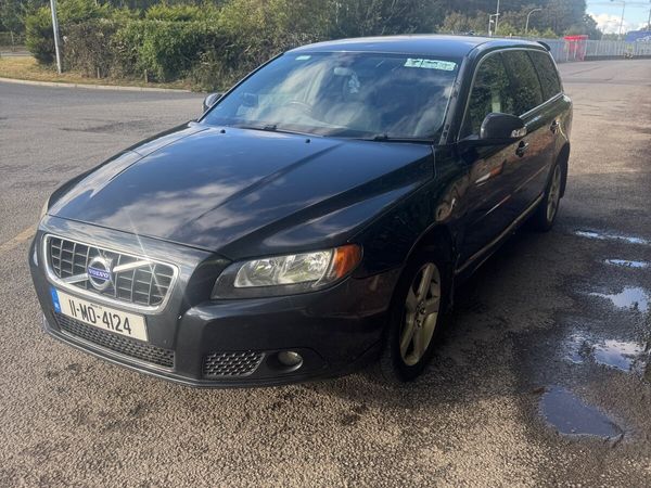 Volvo V70 Estate, Diesel, 2011, Grey