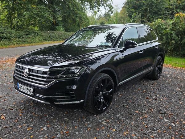 Volkswagen Touareg SUV, Diesel, 2019, Black