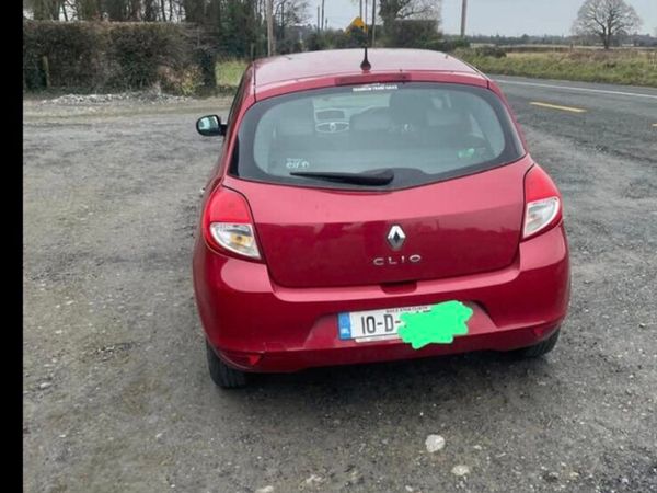 Renault Clio Hatchback, Ethanol Petrol, 2010, Red