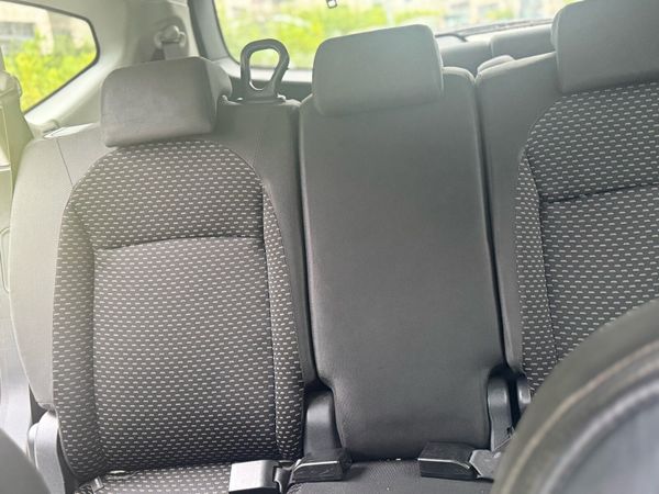 Nissan Qashqai+2 Hatchback, Diesel, 2010, Beige
