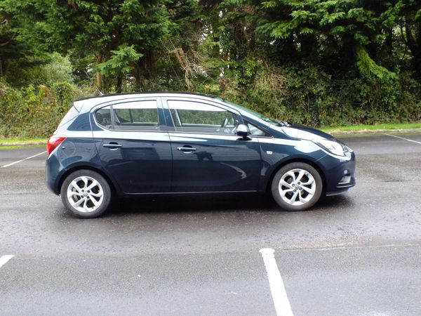Opel Corsa Hatchback, Petrol, 2015, Green