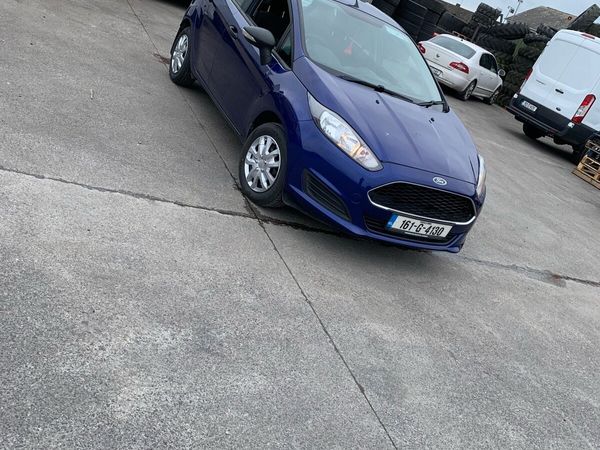Ford Fiesta Hatchback, Petrol, 2016, Blue