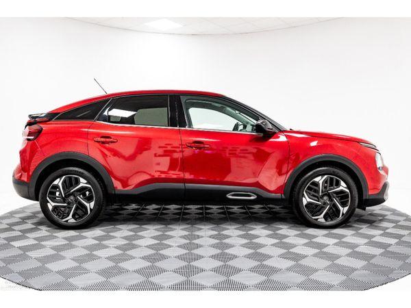 Citroen C4 Hatchback, Diesel, 2022, Red