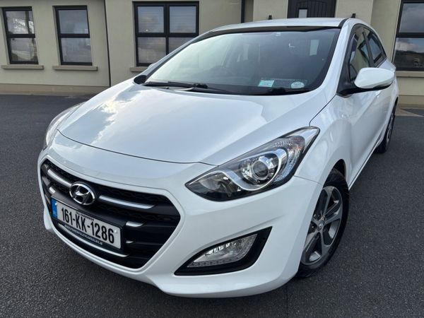 Hyundai i30 Hatchback, Diesel, 2016, White