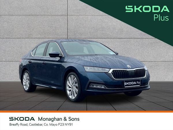 Skoda Octavia Hatchback, Diesel, 2023, Blue