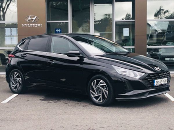 Hyundai i20 Hatchback, Petrol, 2025, Phantom Black