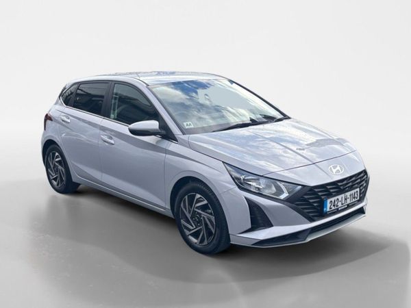 Hyundai i20 Hatchback, Petrol, 2024, Grey