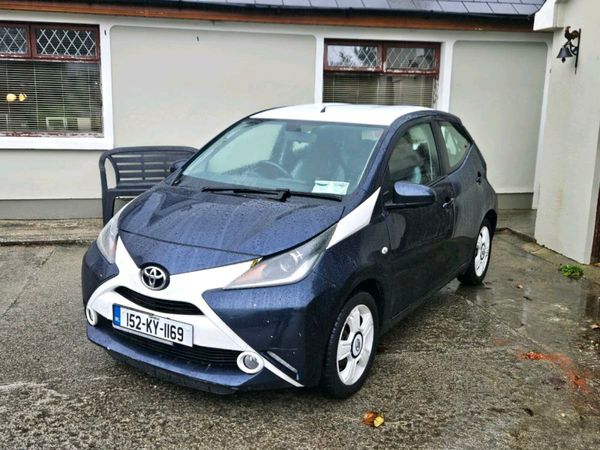 Toyota Aygo Hatchback, Petrol, 2015, Blue
