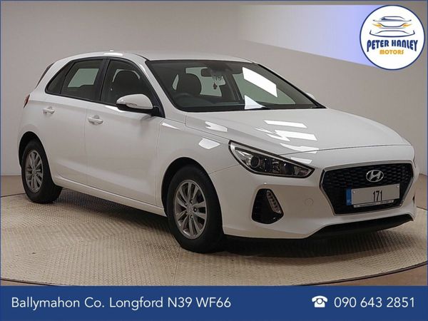 Hyundai i30 Hatchback, Petrol, 2017, White