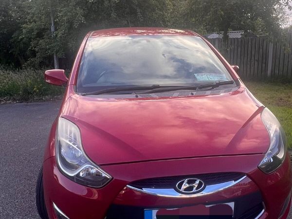 Hyundai ix20 MPV, Petrol, 2011, Red