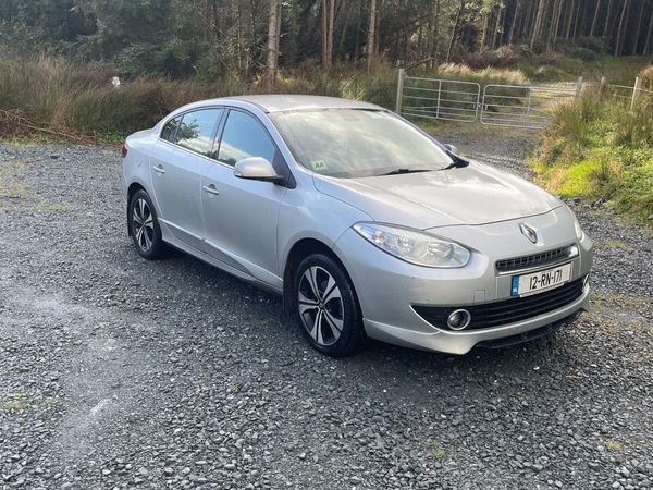 Renault Fluence Saloon, Diesel, 2012, Silver