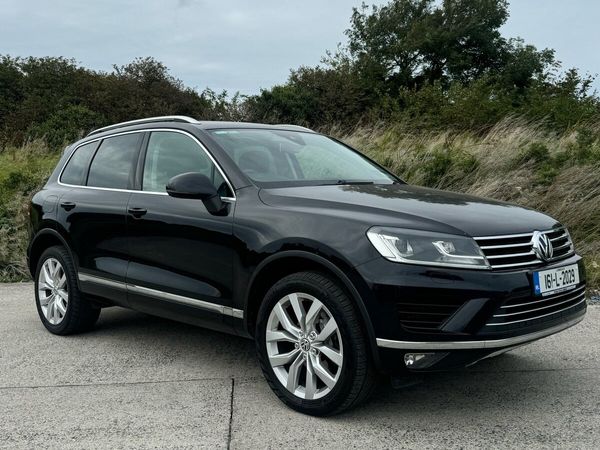 Volkswagen Touareg SUV, Diesel, 2016, Black