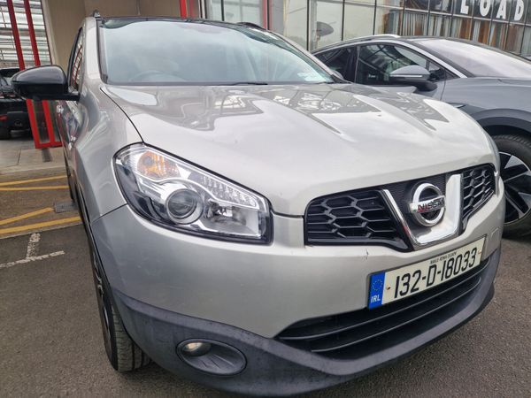Nissan Qashqai Hatchback, Diesel, 2013, Silver