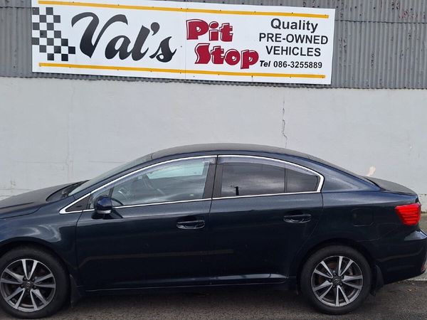 Toyota Avensis Saloon, Diesel, 2015, Grey