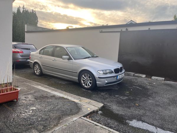 BMW 3-Series Saloon, Petrol, 2005, Silver