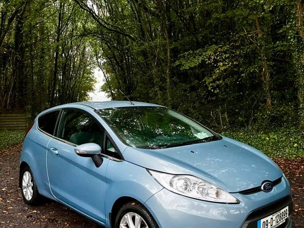 Ford Fiesta Hatchback, Petrol, 2009, Blue