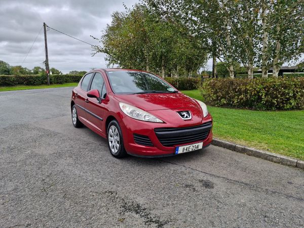 Peugeot 207 Hatchback, Diesel, 2011, Red