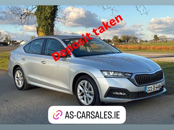 Skoda Octavia Saloon, Diesel, 2022, Grey