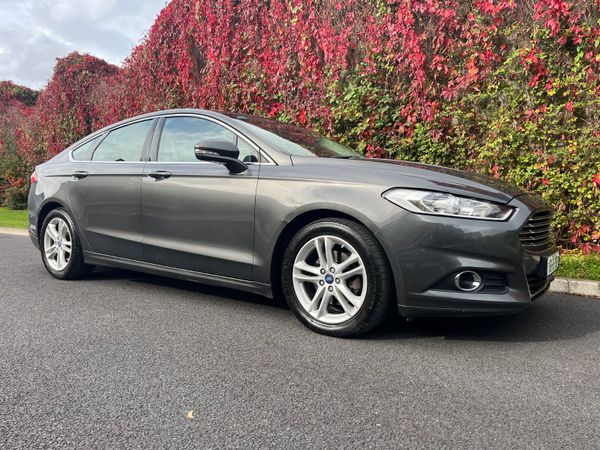Ford Mondeo Hatchback, Diesel, 2016, Grey