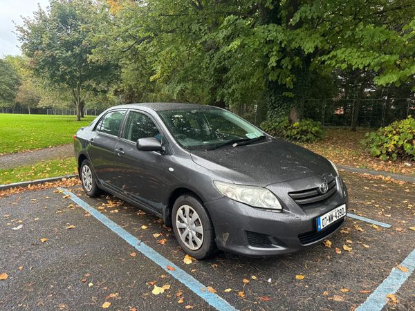 Toyota Corolla Saloon, Petrol, 2007, Grey