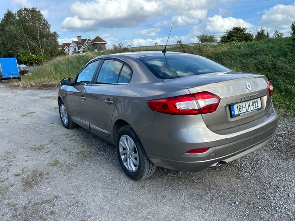 Renault Fluence Saloon, Diesel, 2016, Gold