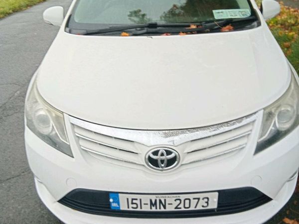 Toyota Avensis Saloon, Diesel, 2015, White