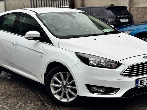 Ford Focus Hatchback, Petrol, 2016, White