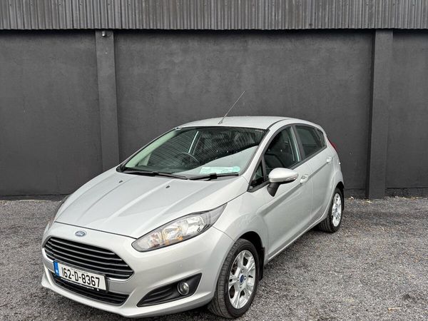 Ford Fiesta Hatchback, Petrol, 2016, Silver