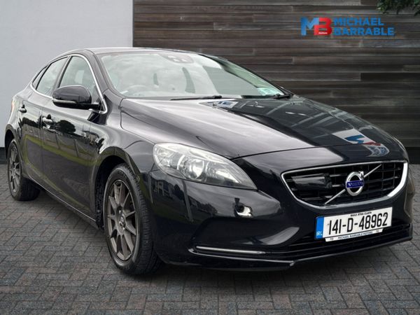 Volvo V40 Hatchback, Petrol, 2014, Black