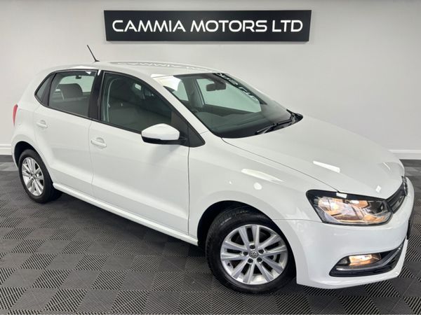 Volkswagen Polo Hatchback, Petrol, 2016, White