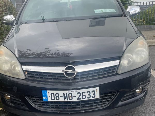 Opel Astra Hatchback, Petrol, 2008, Black