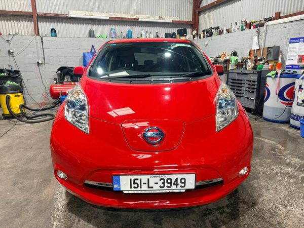 Nissan Leaf Hatchback, Electric, 2015, Red