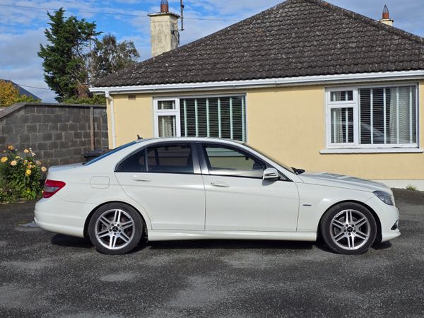 Mercedes-Benz C-Class Saloon, Diesel, 2011, White