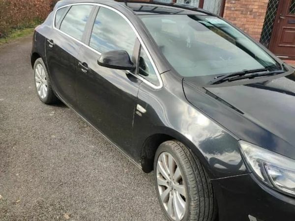 Vauxhall Astra Hatchback, Diesel, 2014, Black