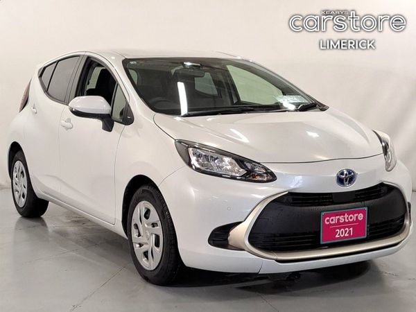 Toyota Aqua Hatchback, Petrol Hybrid, 2021, White