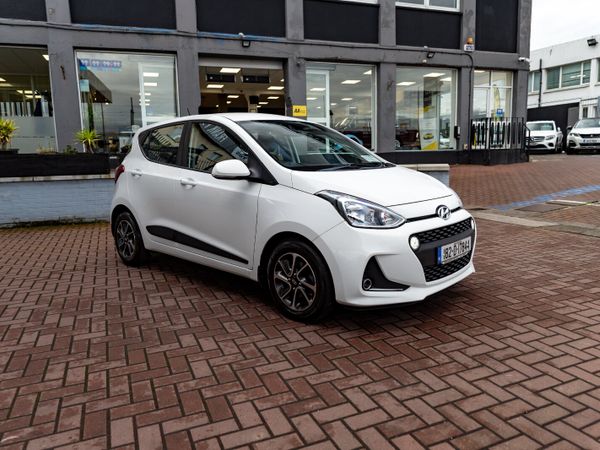 Hyundai i10 Hatchback, Petrol, 2018, White