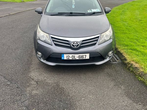 Toyota Avensis Saloon, Diesel, 2012, Grey