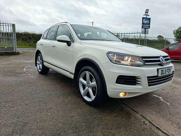 Volkswagen Touareg SUV, Diesel, 2011, White
