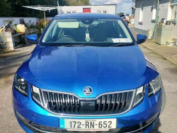Skoda Octavia Hatchback, Diesel, 2017, Blue