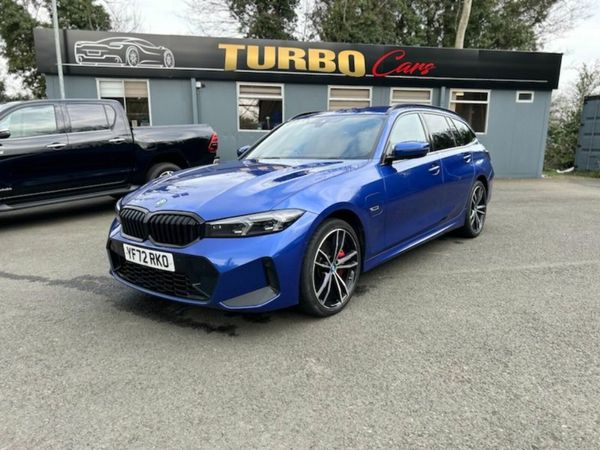 BMW 3-Series Estate, Petrol Hybrid, 2022, Blue