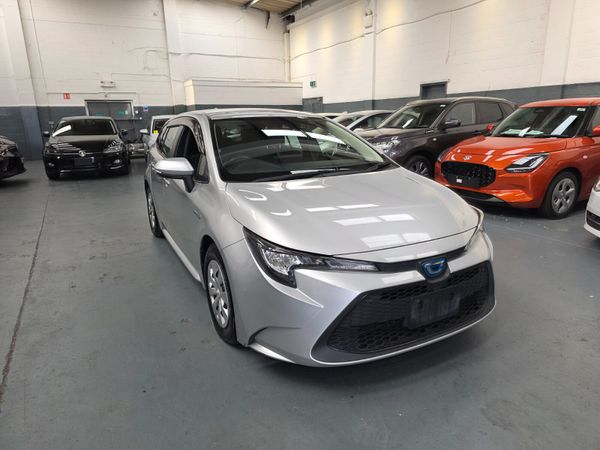 Toyota Corolla Estate, Petrol Hybrid, 2020, Silver